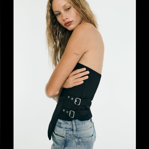 STRAPLESS BUCKLE TOP - Picture 5 of 8